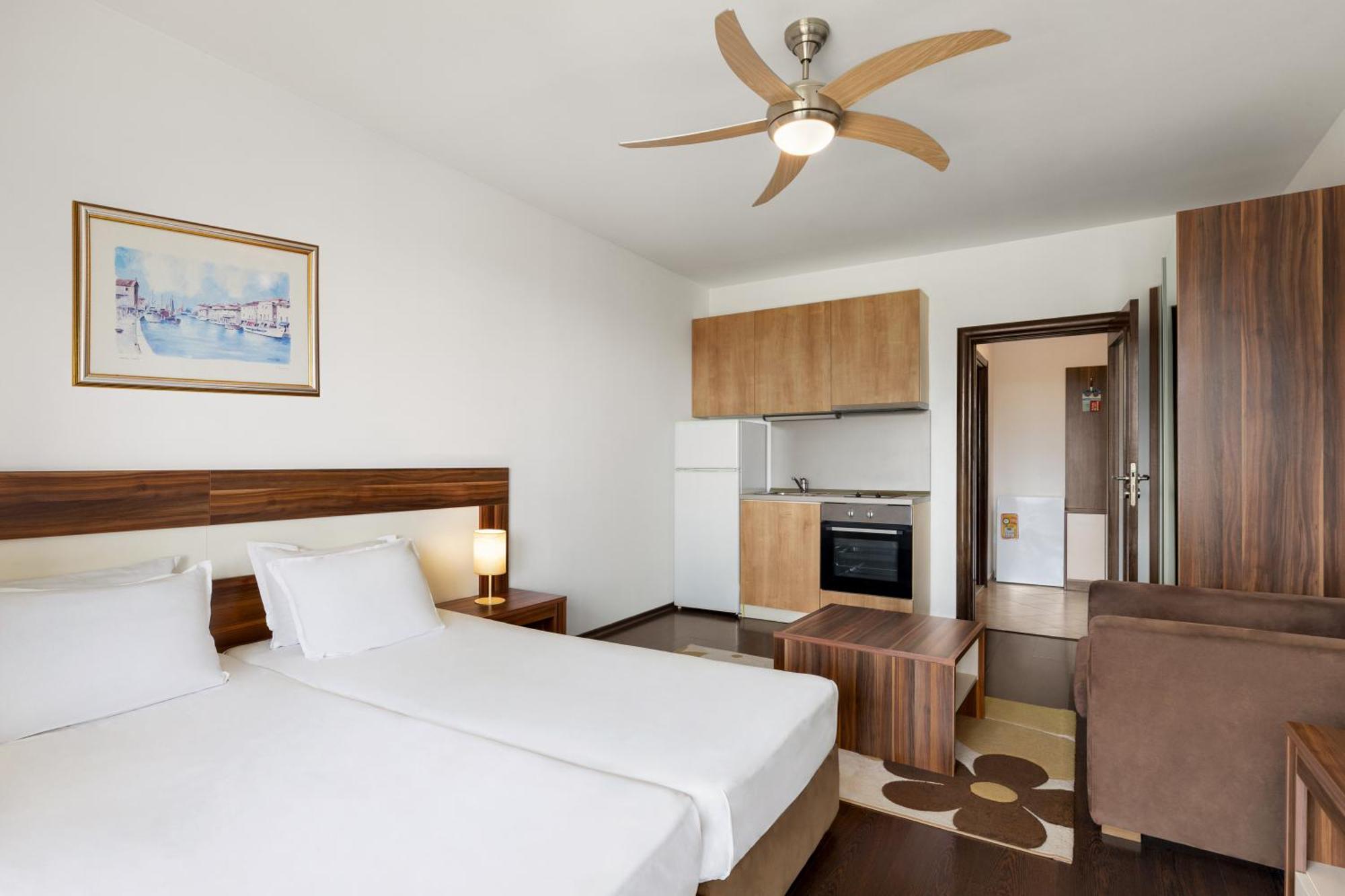 Balkan Jewel Resort&Chalets Razlog Bagian luar foto